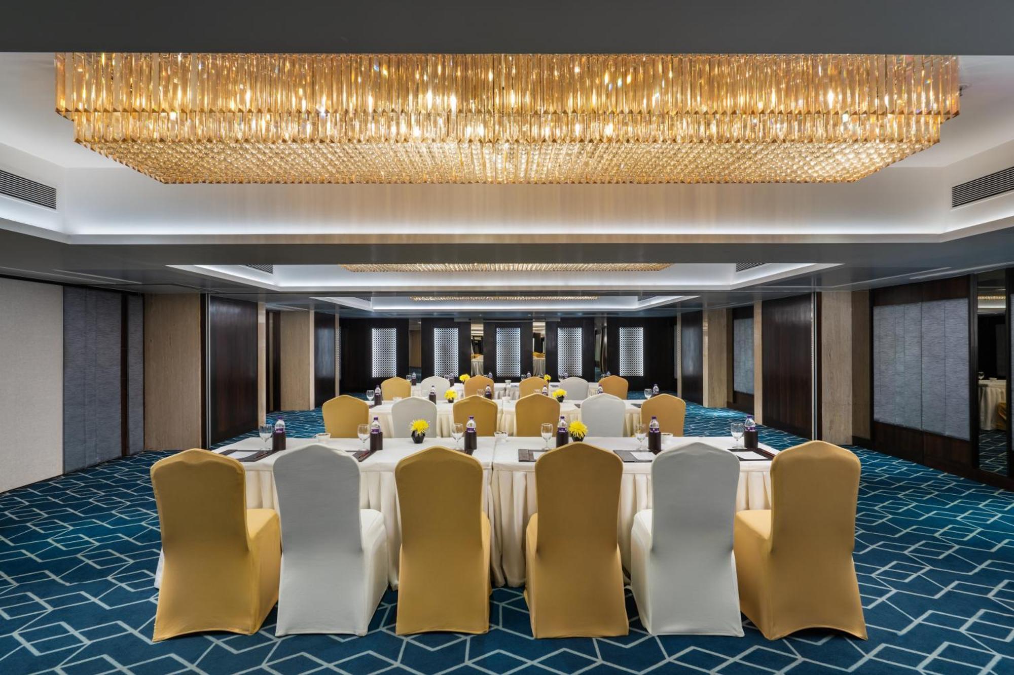 Wow Crest, Indore - Ihcl Seleqtions Экстерьер фото