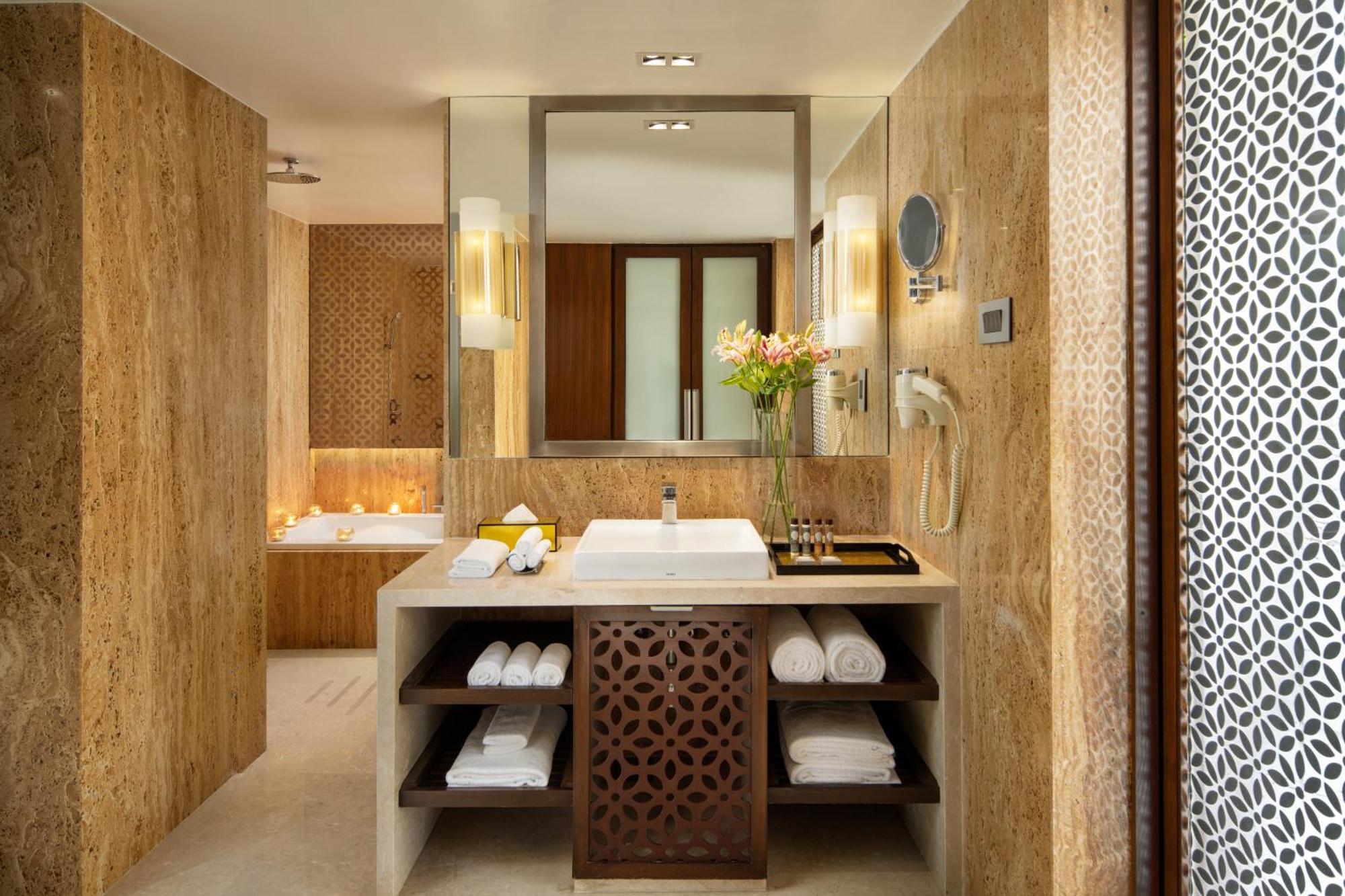 Wow Crest, Indore - Ihcl Seleqtions Экстерьер фото